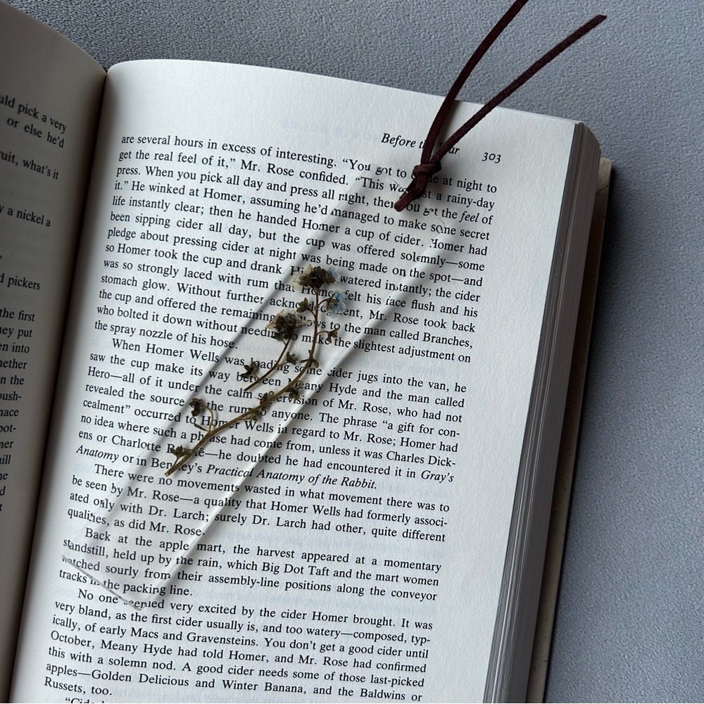 Resin Bookmark ~ Dried Flowers ~ Brand New!